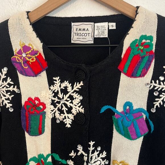 Vtg Knit Christmas Sweater Small Embroidered Novelty Cardigan Snowflakes Gifts - Picture 2 of 8